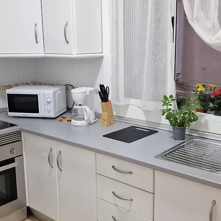 Oroval Cruz Apartment *